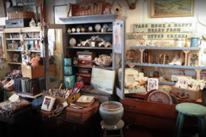 sutter-creek-shopping-tigby-hill-vintage